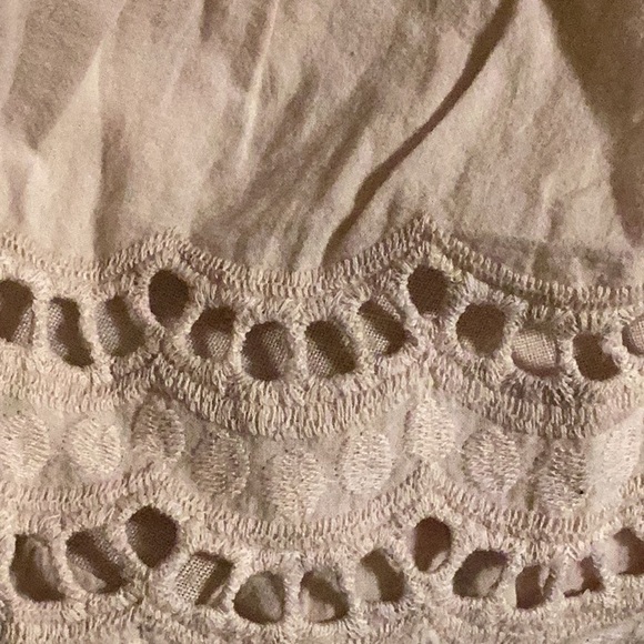 Linen sleeveless eyelet peplum tank. - Picture 2 of 3